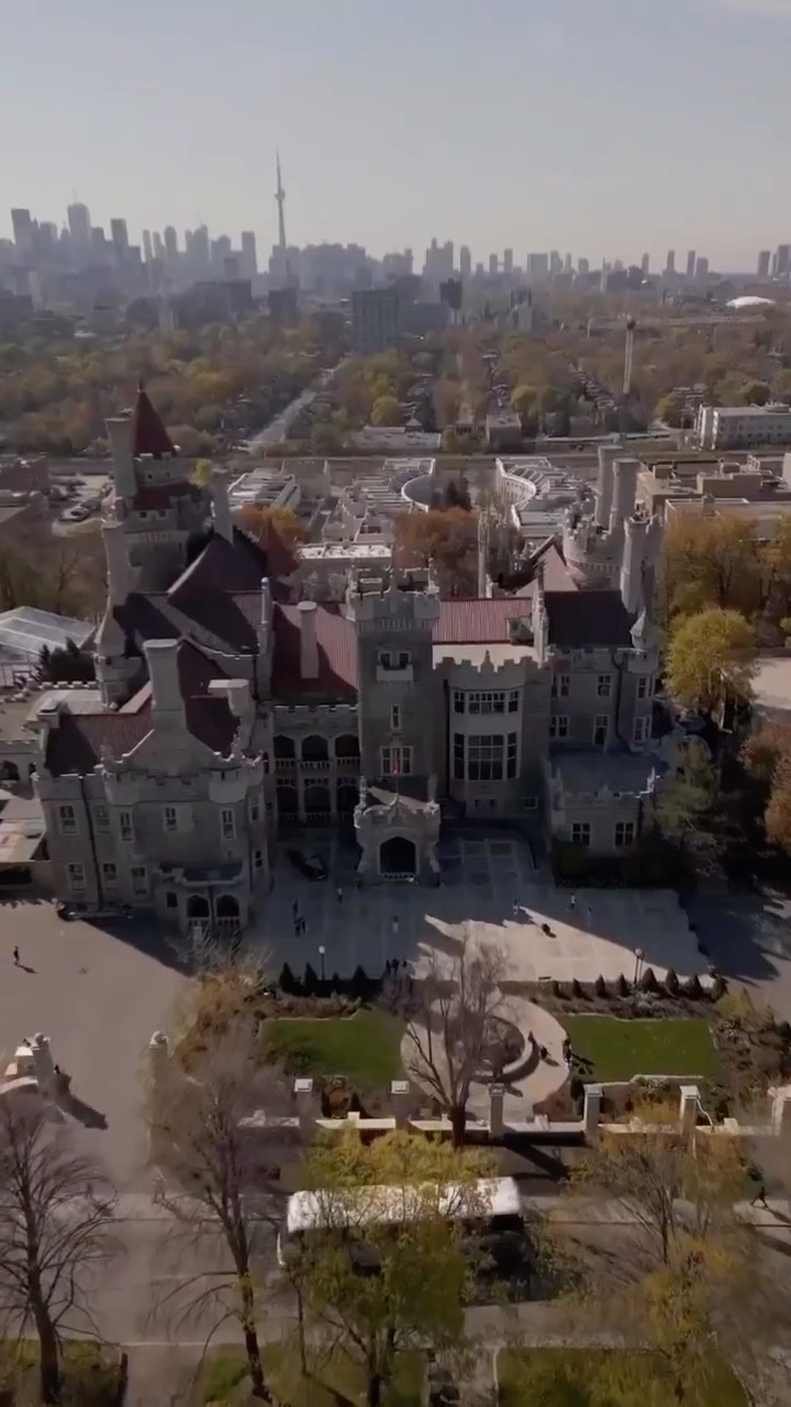 Casa Loma 
